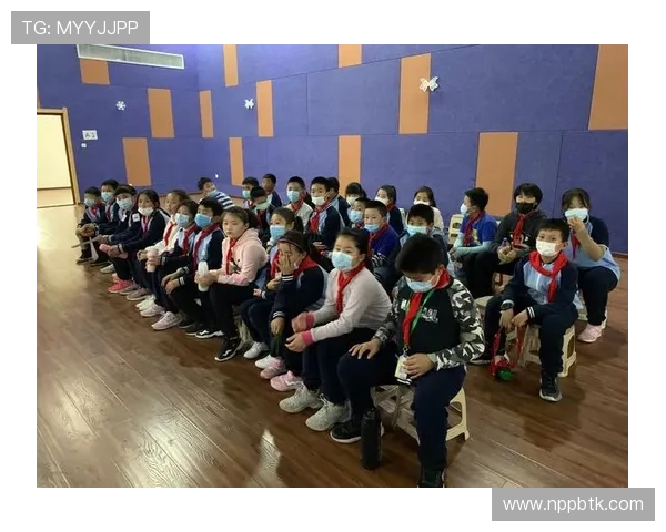 凯发抢庄牌九：体验最刺激的传统棋牌游戏乐趣